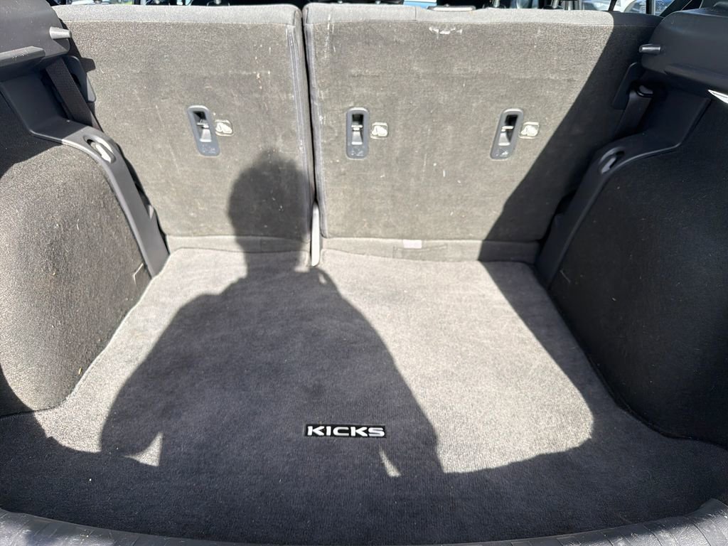 Used 2019 Nissan Kicks S w/ Exterior Electronics Package FWD image 10