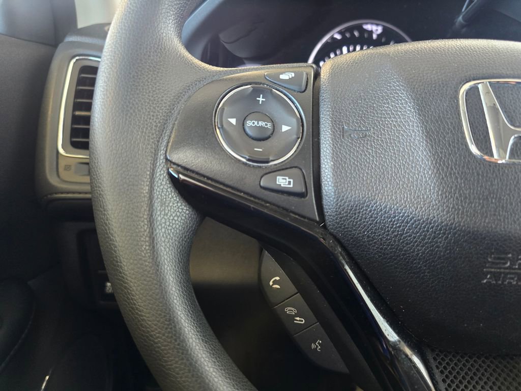 Used 2018 Honda HR-V EX image 17