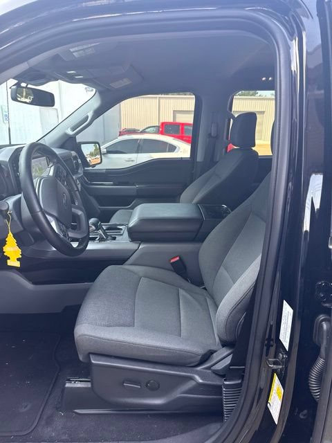Used 2025 Ford F150 Lightning XLT AWD/4WD image 11