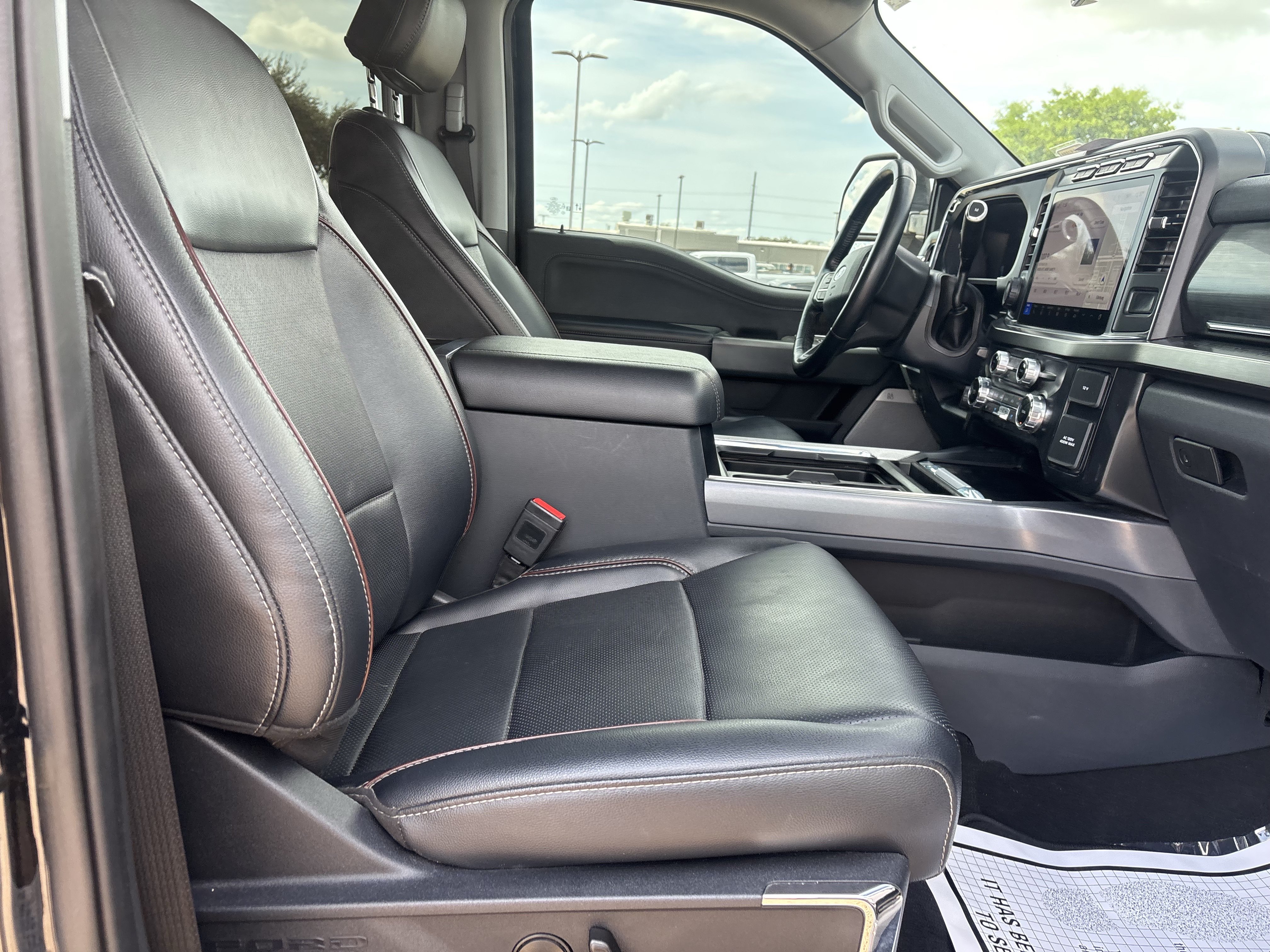 Certified 2024 Ford F250 Lariat w/ Lariat Ultimate Package AWD/4WD image 24