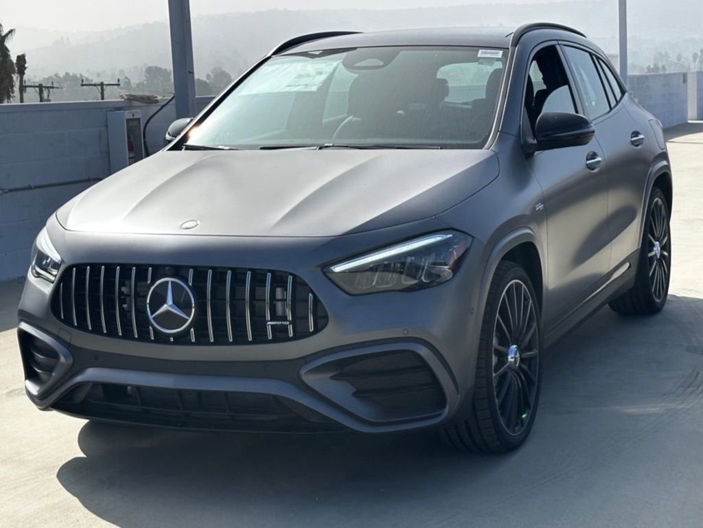 New 2025 Mercedes-Benz GLA 35 AMG 4MATIC image 7