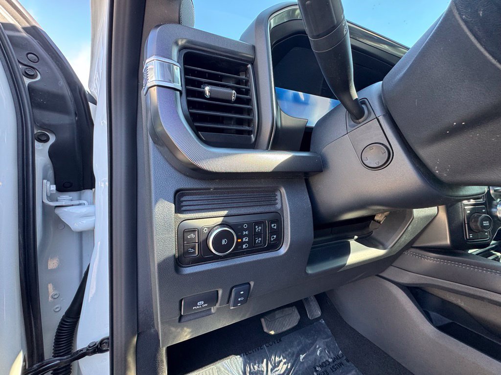 Used 2026 Ford F250 Platinum AWD/4WD image 22