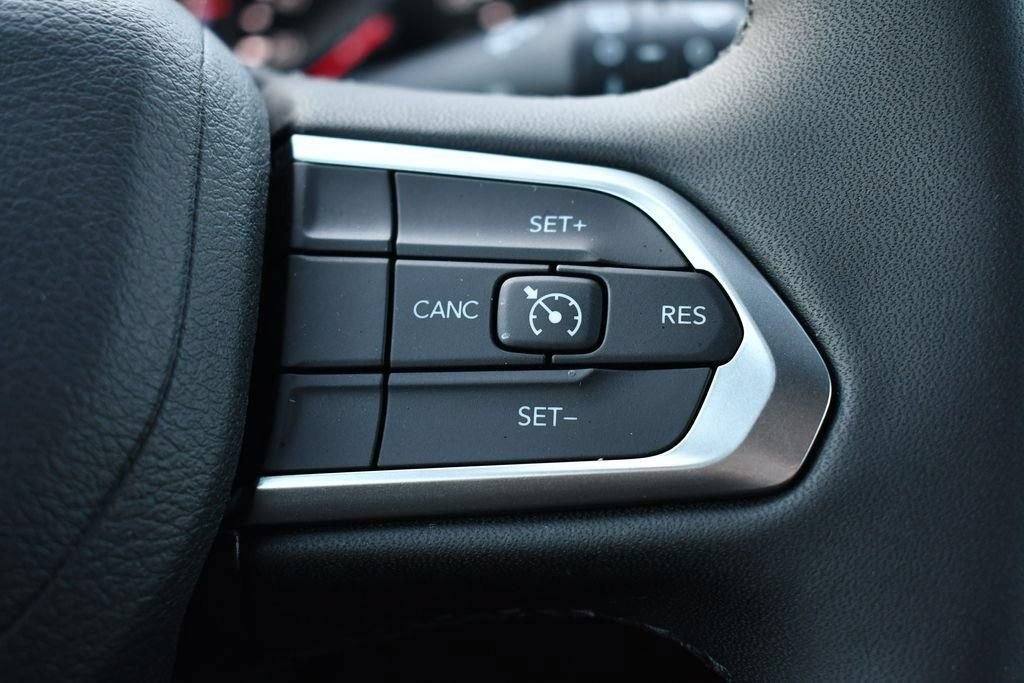 Certified 2026 Jeep Compass Latitude AWD/4WD image 20