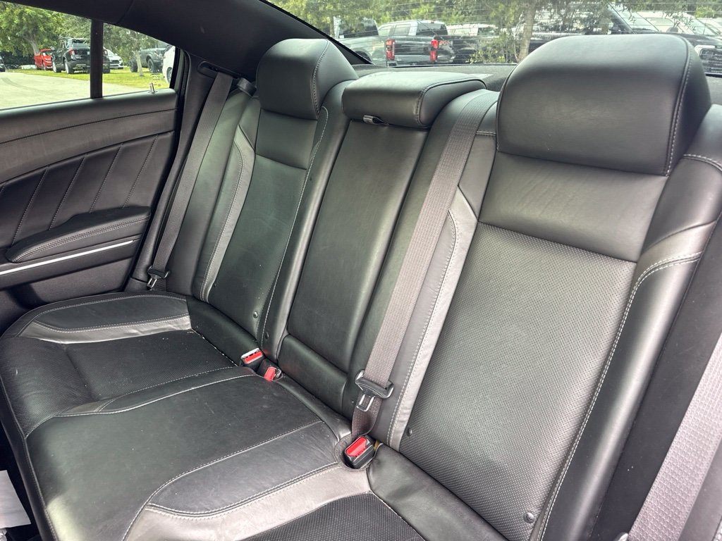 Used 2022 Dodge Charger SXT w/ Plus Group RWD image 11