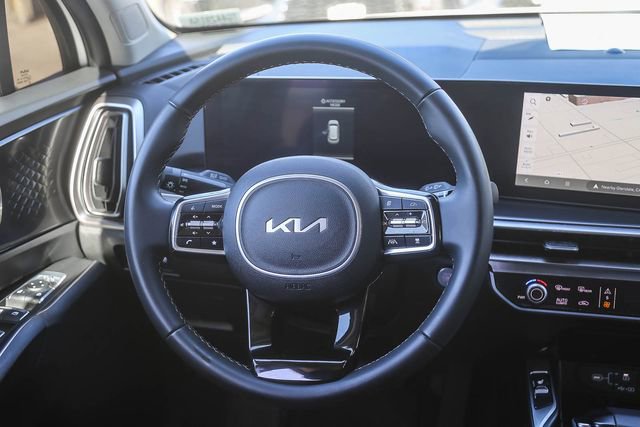 Used 2024 Kia Sorento S w/ Panoramic Sunroof Package image 11