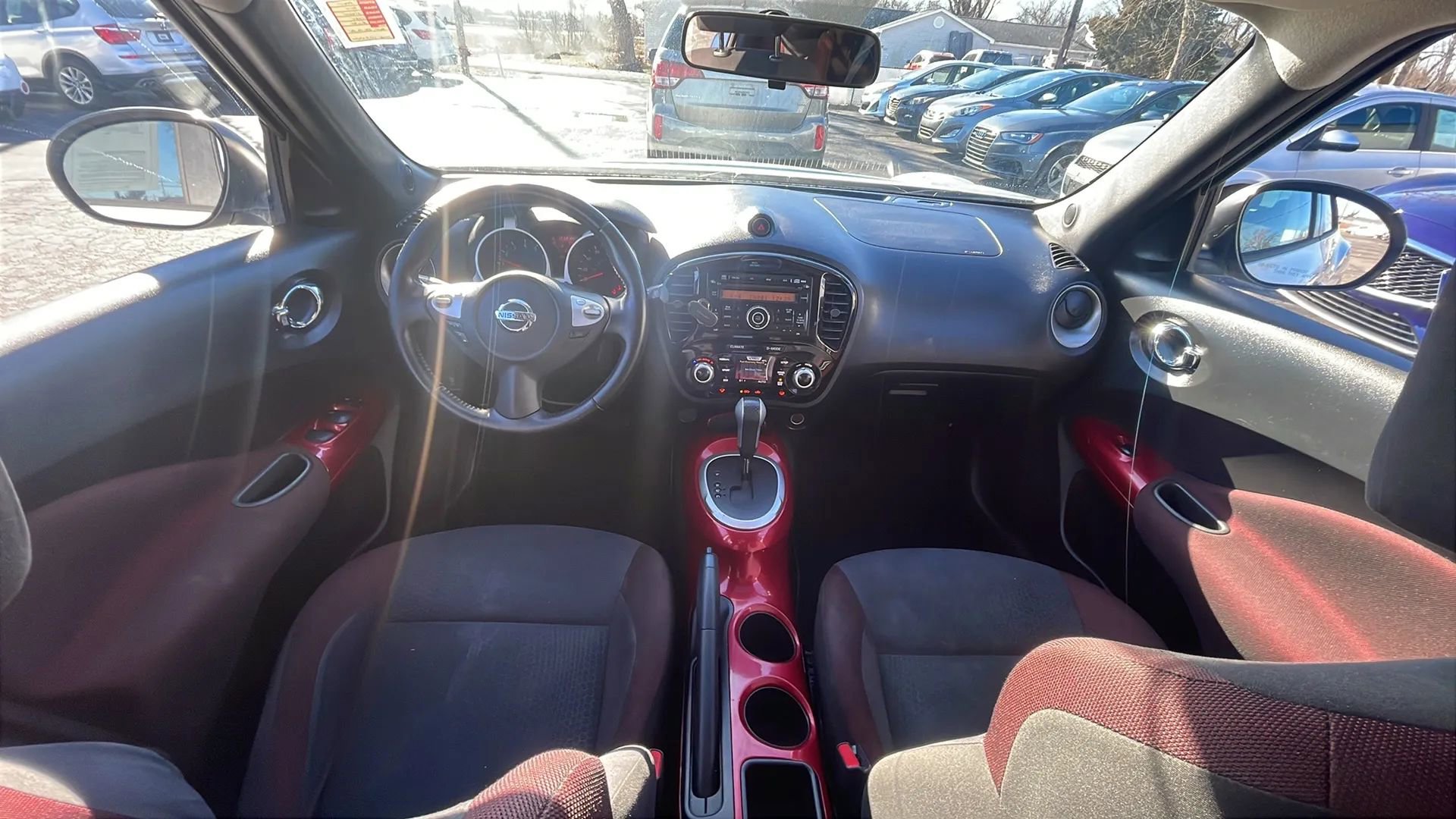 Used 2014 Nissan Juke SV image 19