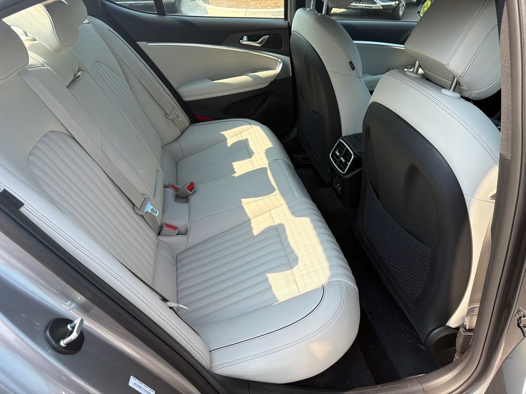 New 2026 Genesis G70 3.3T Sport Prestige RWD image 17