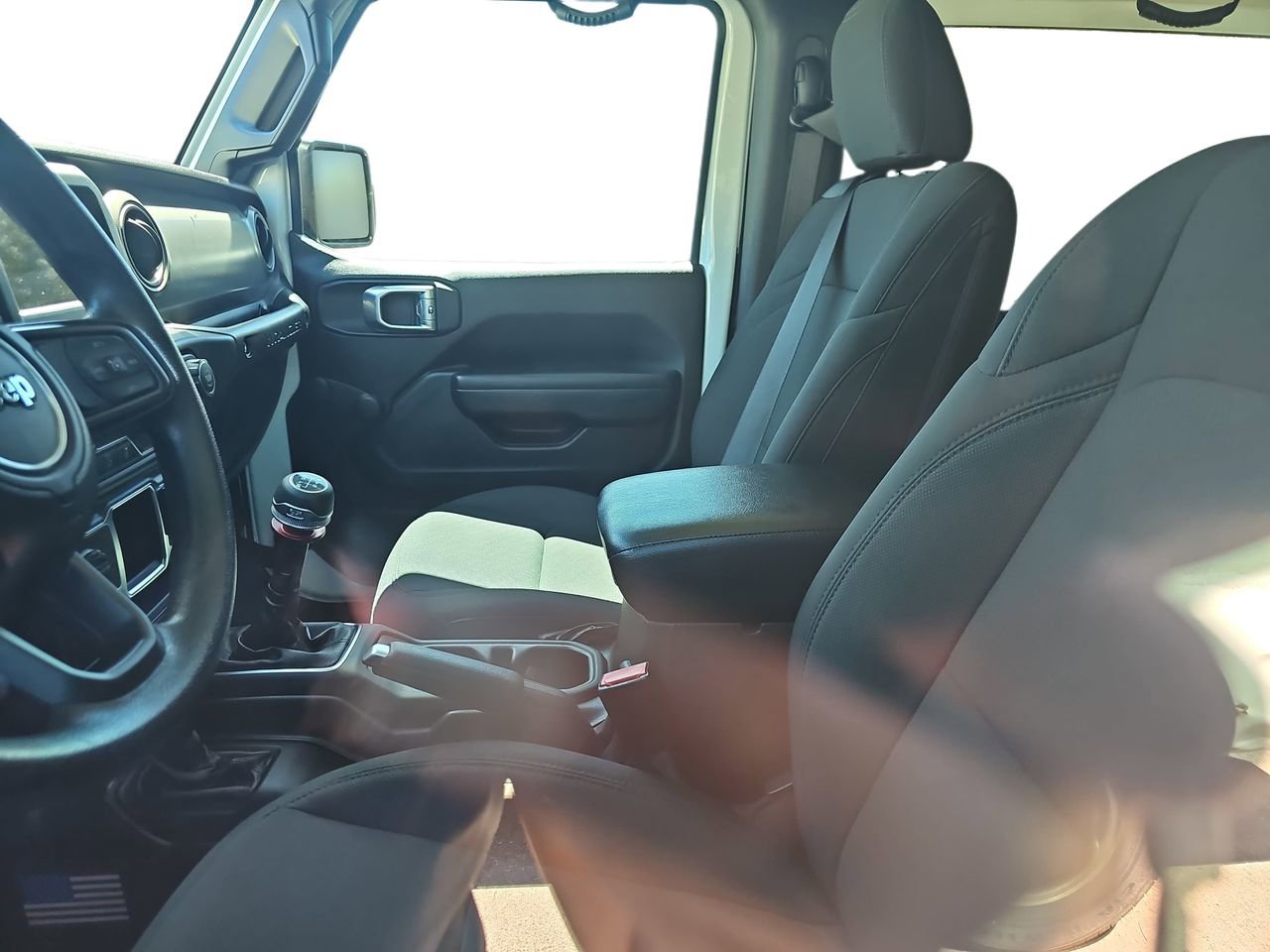 Used 2022 Jeep Wrangler Sport image 5