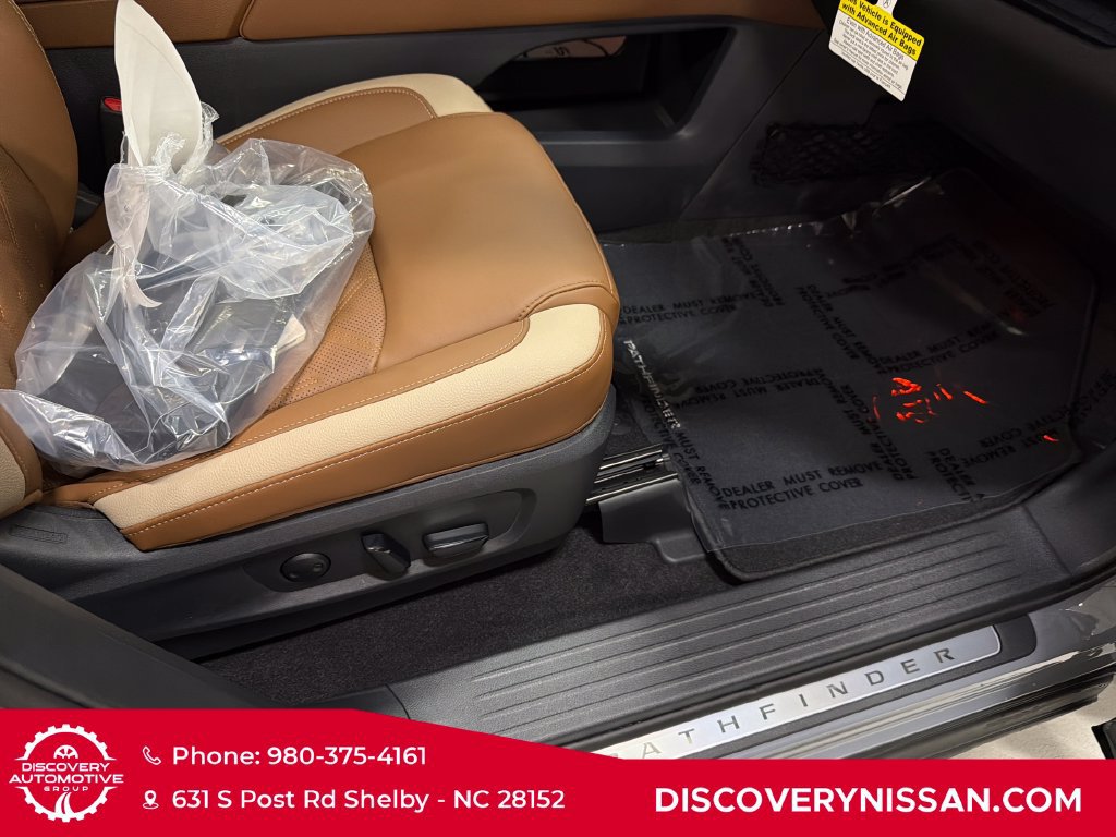 New 2026 Nissan Pathfinder Platinum w/ Accent Package AWD/4WD image 40