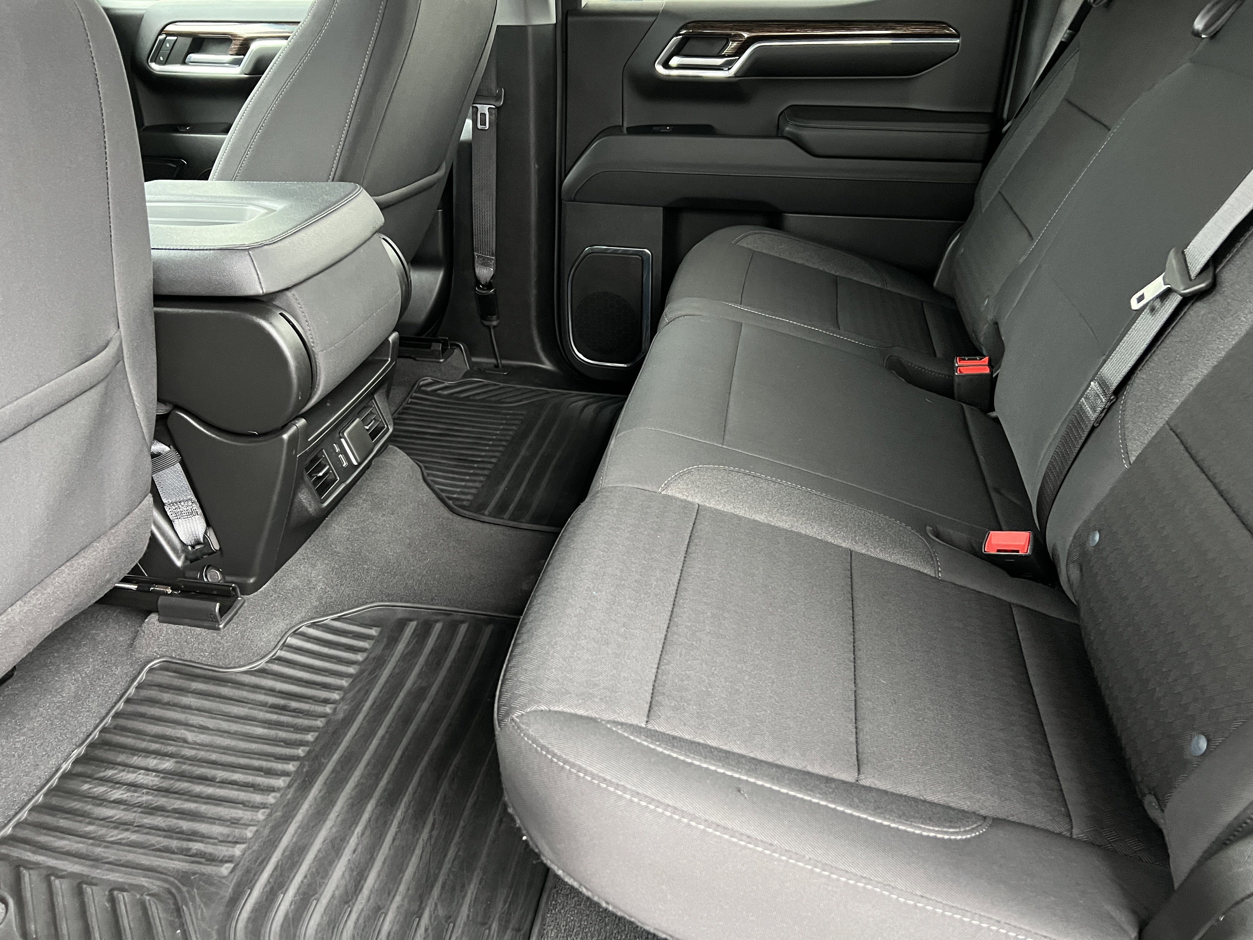 Used 2024 GMC Sierra 1500 SLE AWD/4WD image 16