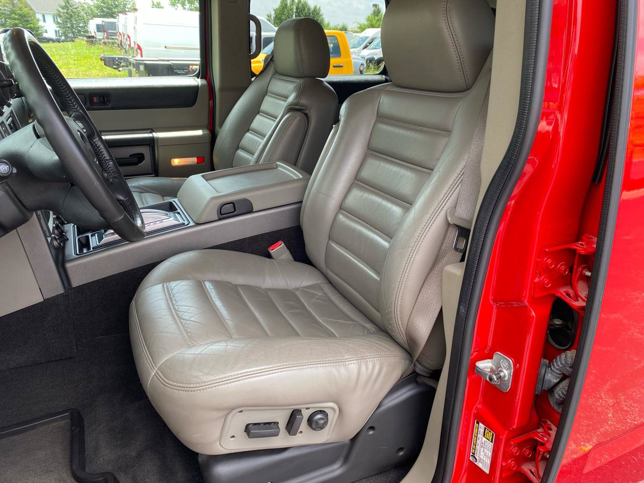 Used 2004 HUMMER H2 AWD/4WD image 14