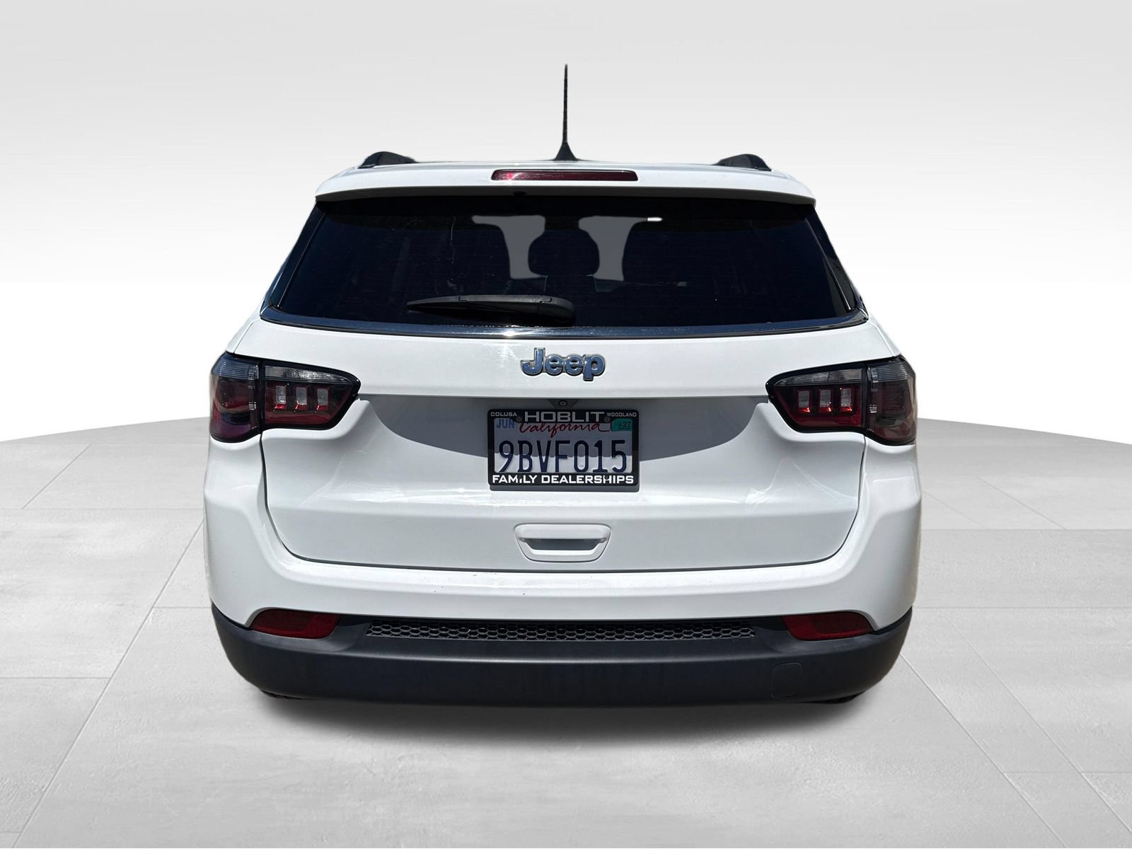 Used 2022 Jeep Compass Latitude FWD image 4
