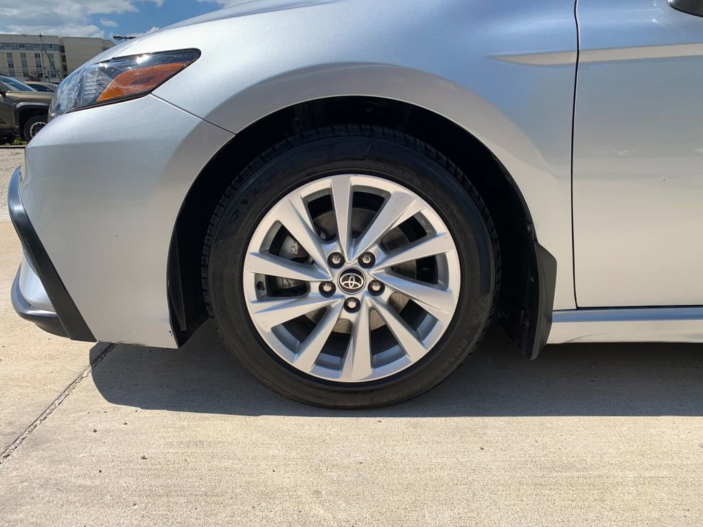Used 2023 Toyota Camry SE FWD image 33