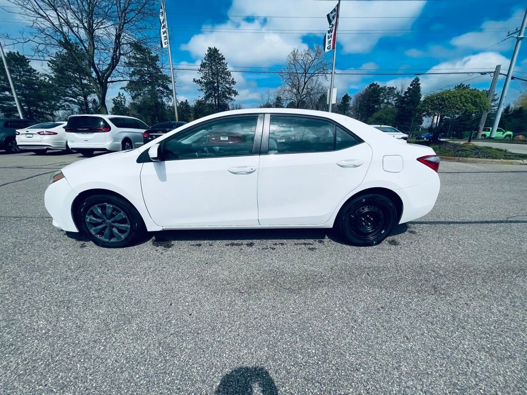 Used 2016 Toyota Corolla LE image 2