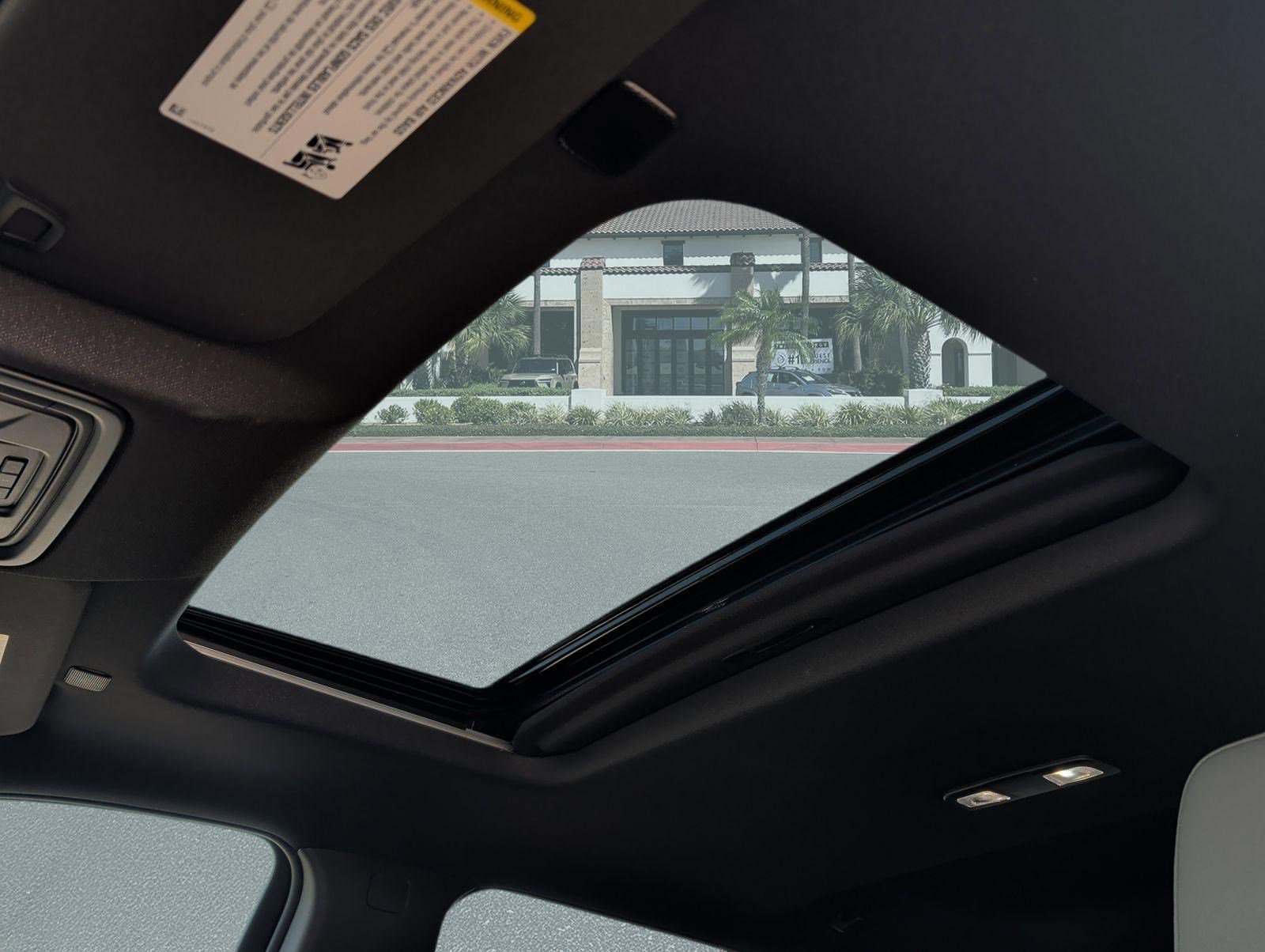 Used 2025 Chevrolet Silverado 2500 ZR2 w/ Technology Package image 21