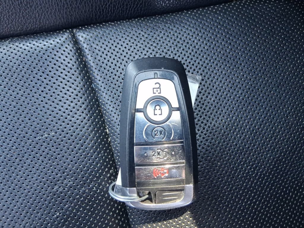 Used 2020 Ford Explorer Limited AWD/4WD image 32