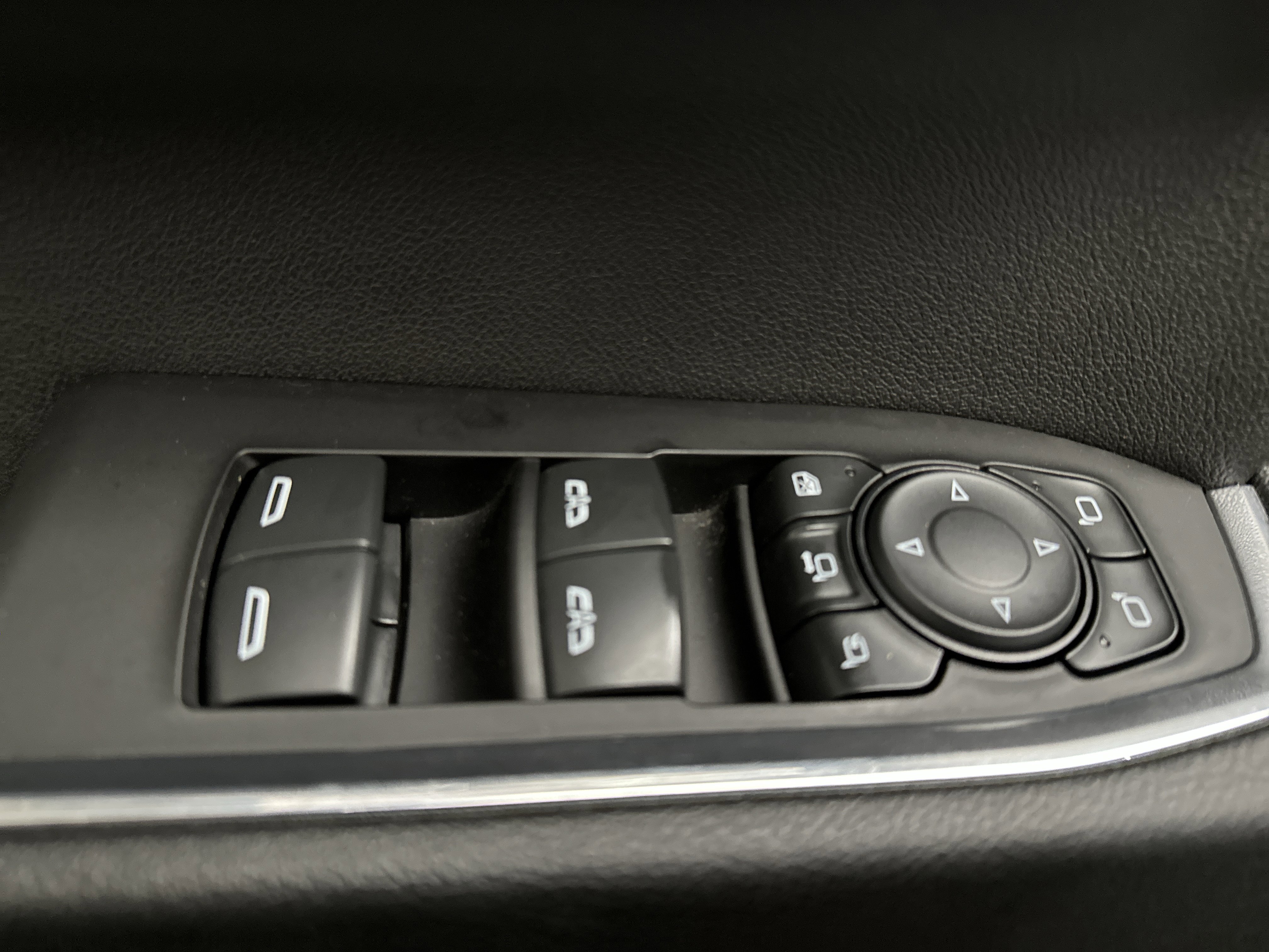 Used 2024 Chevrolet Silverado 3500 High Country w/ High Country Premium Package image 24