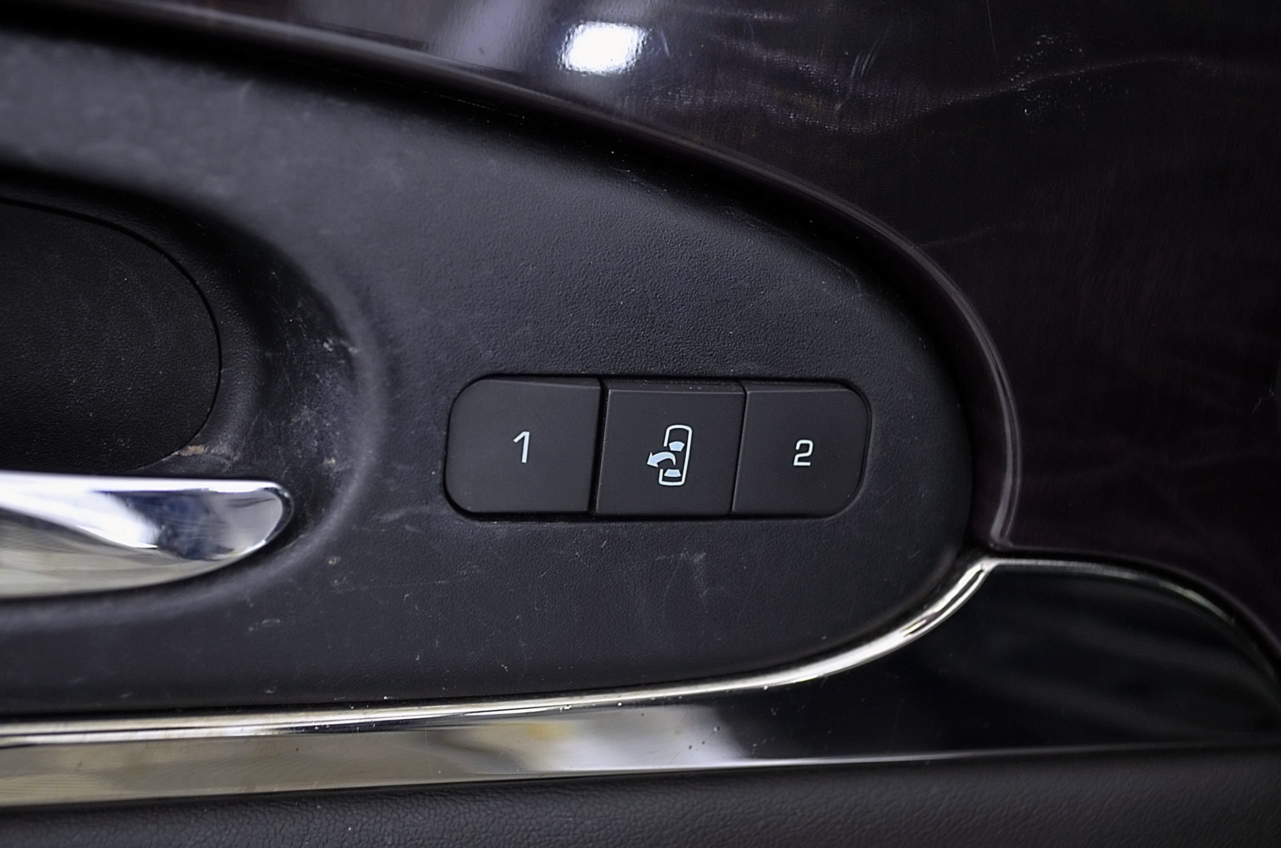 Used 2017 Buick Enclave Leather FWD image 22