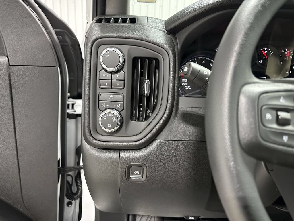 New 2026 GMC Sierra 1500 Pro w/ Graphite Edition AWD/4WD image 18