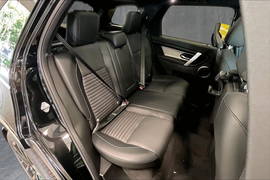 New 2026 Land Rover Discovery Sport Landmark AWD/4WD image 11