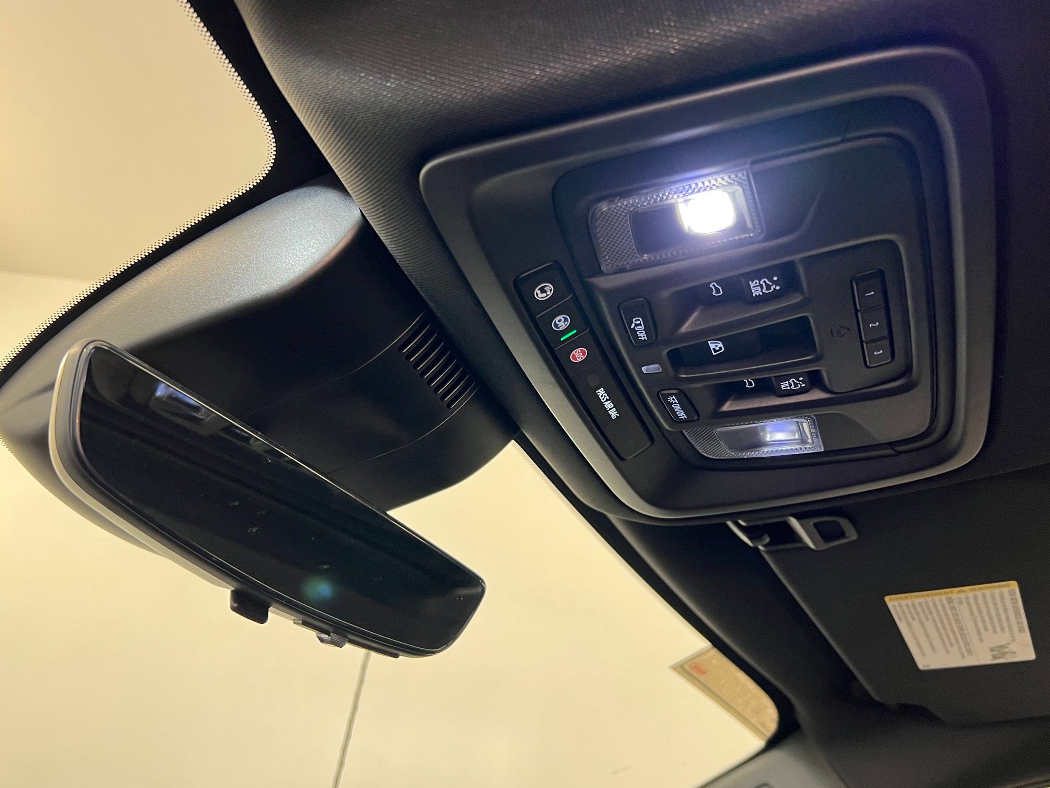 Used 2025 GMC Sierra 2500 AT4 w/ AT4 Premium Plus Package image 19