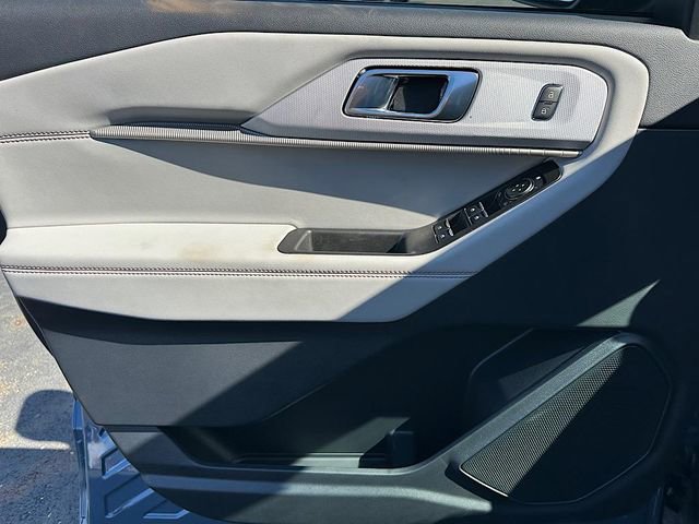 New 2025 Ford Explorer Active w/ Active Comfort Package image 14
