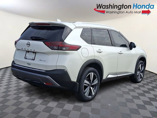 Used 2023 Nissan Rogue SL w/ SL Premium Package image 6