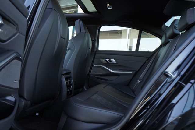 Used 2023 BMW M3 xDrive Competition AWD/4WD image 31