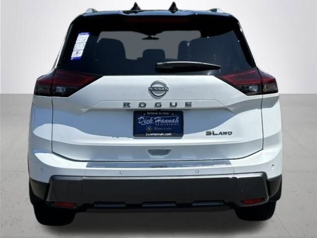 New 2025 Nissan Rogue SL w/ Tech Package image 8