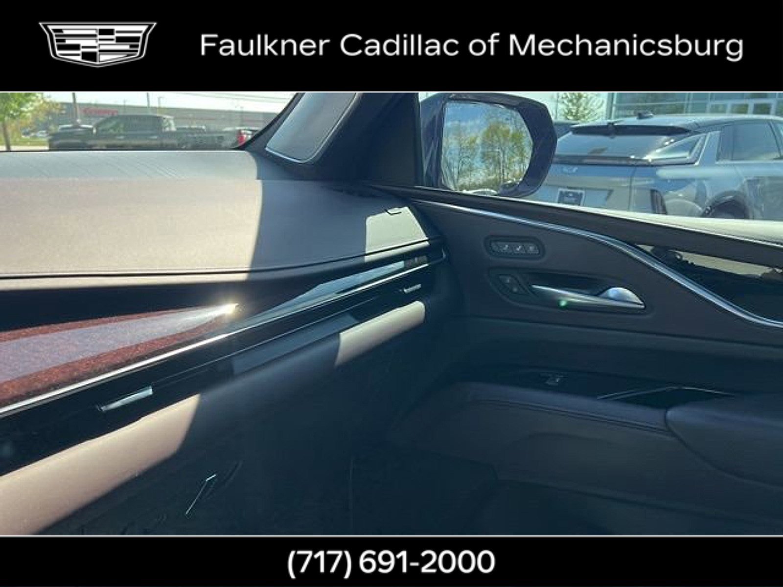 Certified 2023 Cadillac Escalade ESV Premium Luxury Platinum w/ LPO, Radiant Package image 33
