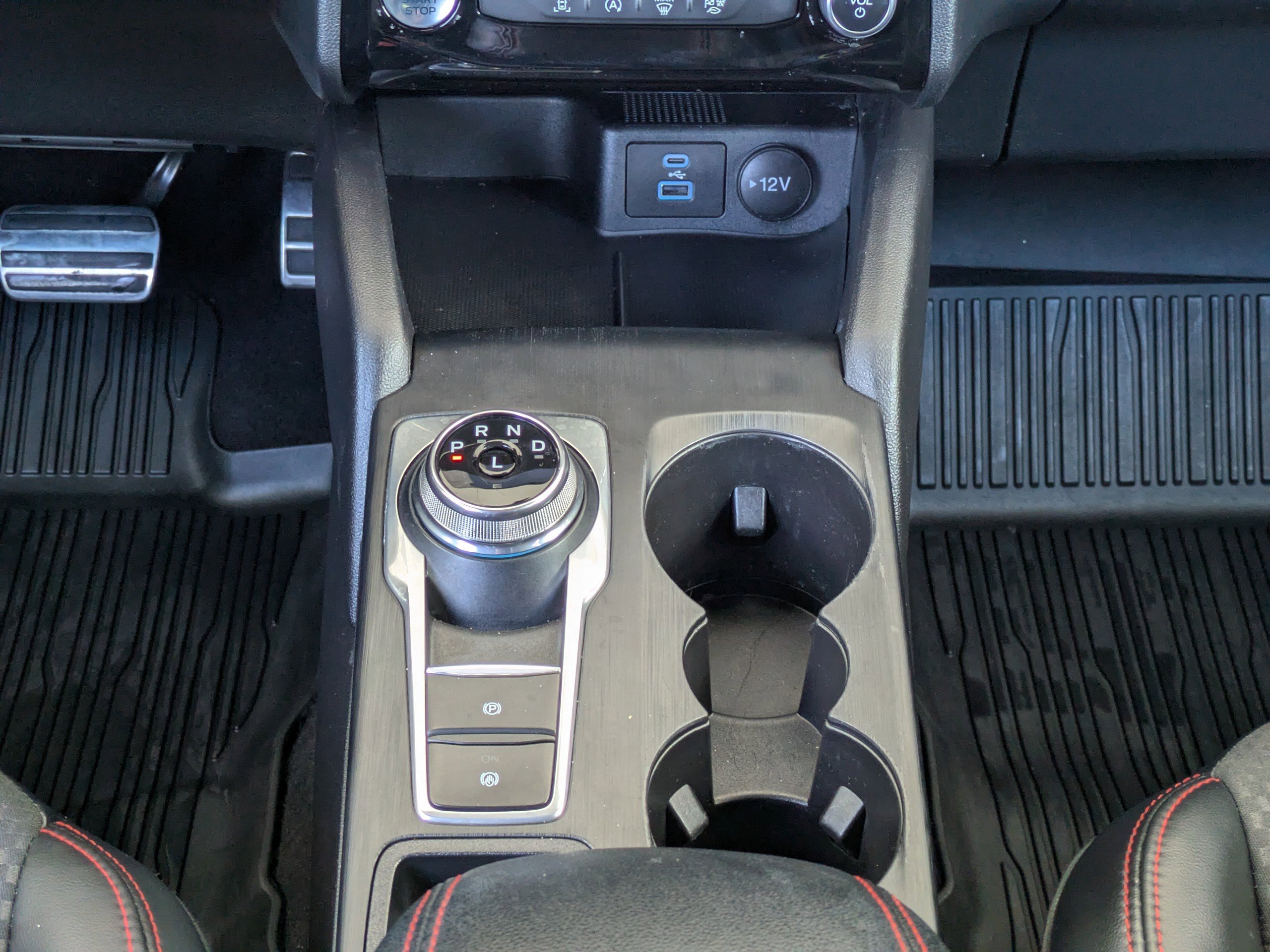 Certified 2023 Ford Escape ST-Line w/ Tech Pack #1 FWD image 17