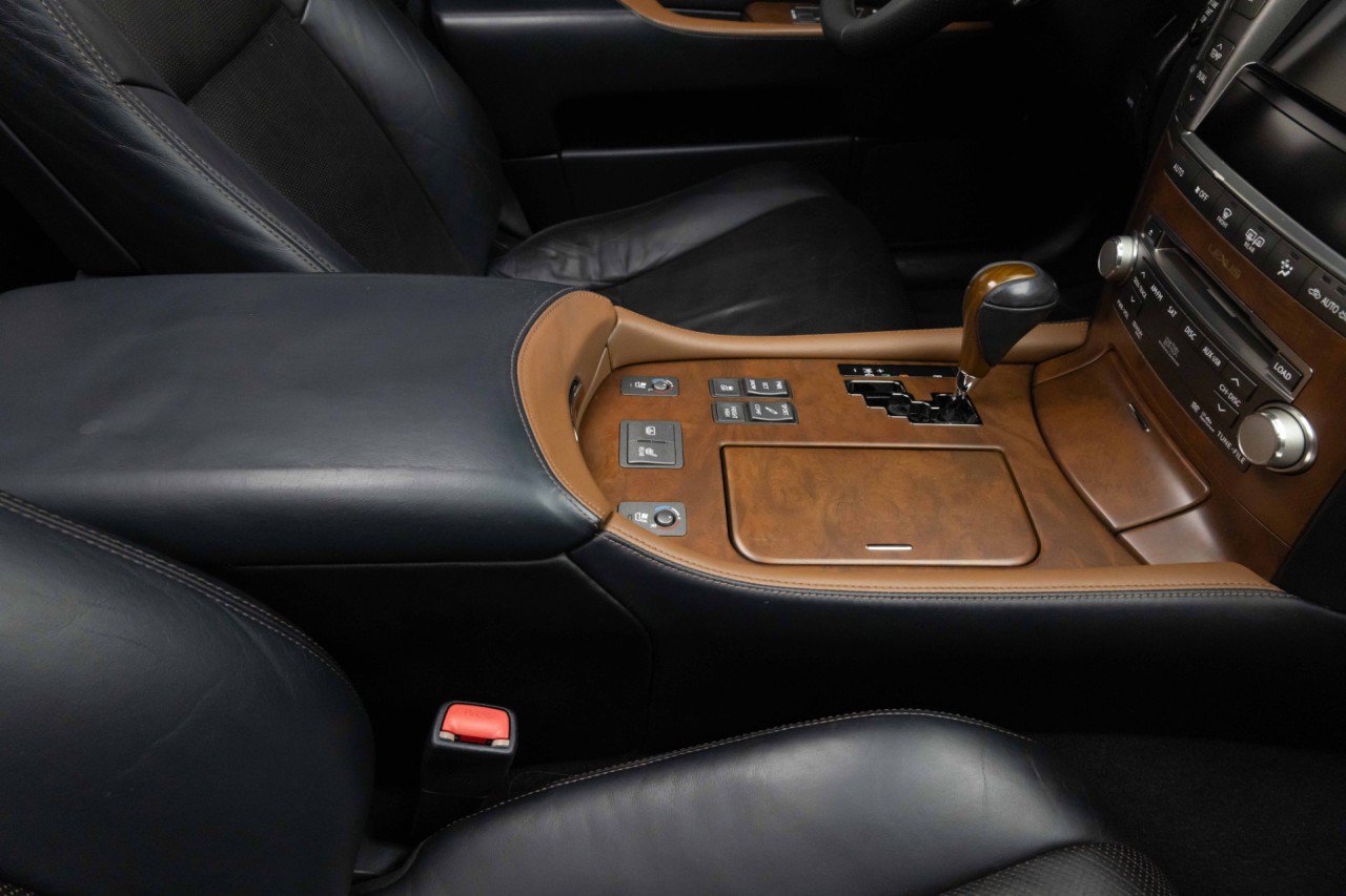Used 2011 Lexus LS 460 w/ Sport Pkg RWD image 32