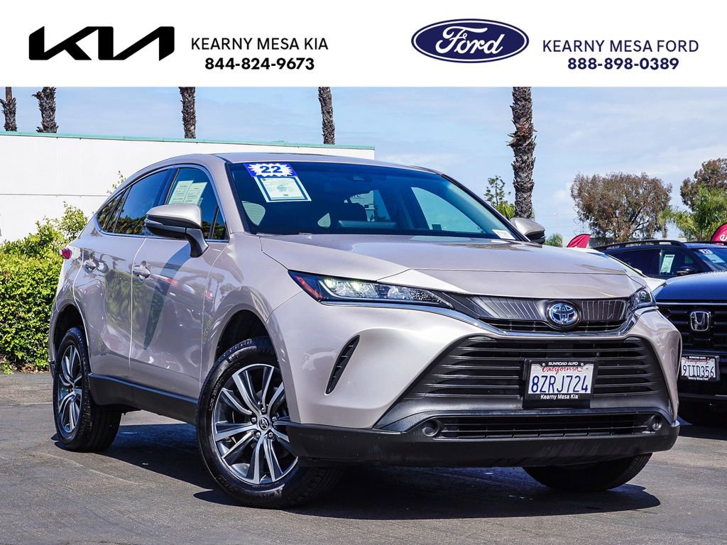 Used 2022 Toyota Venza LE AWD/4WD image 1