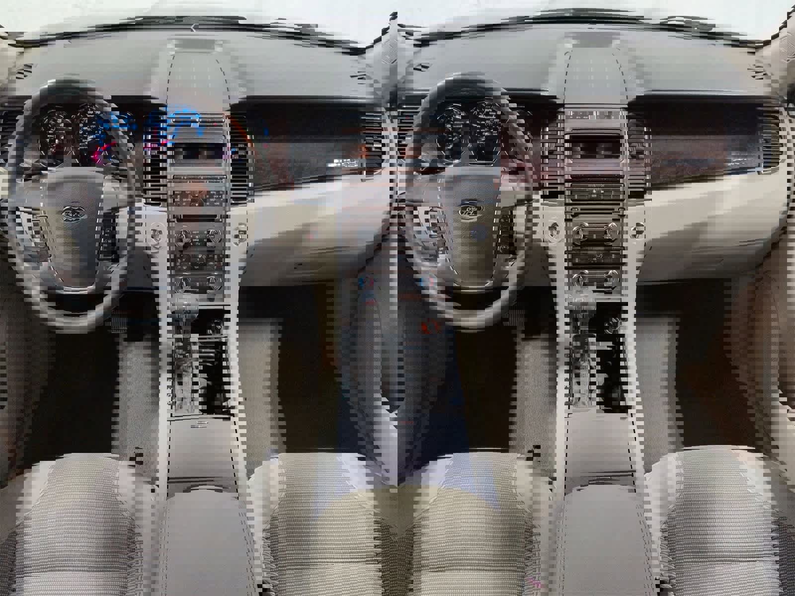 Used 2010 Ford Taurus SEL image 8