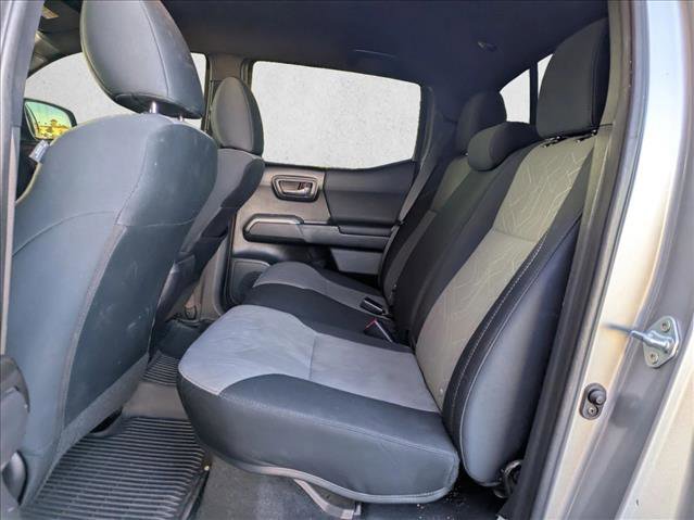 Used 2022 Toyota Tacoma TRD Sport image 17