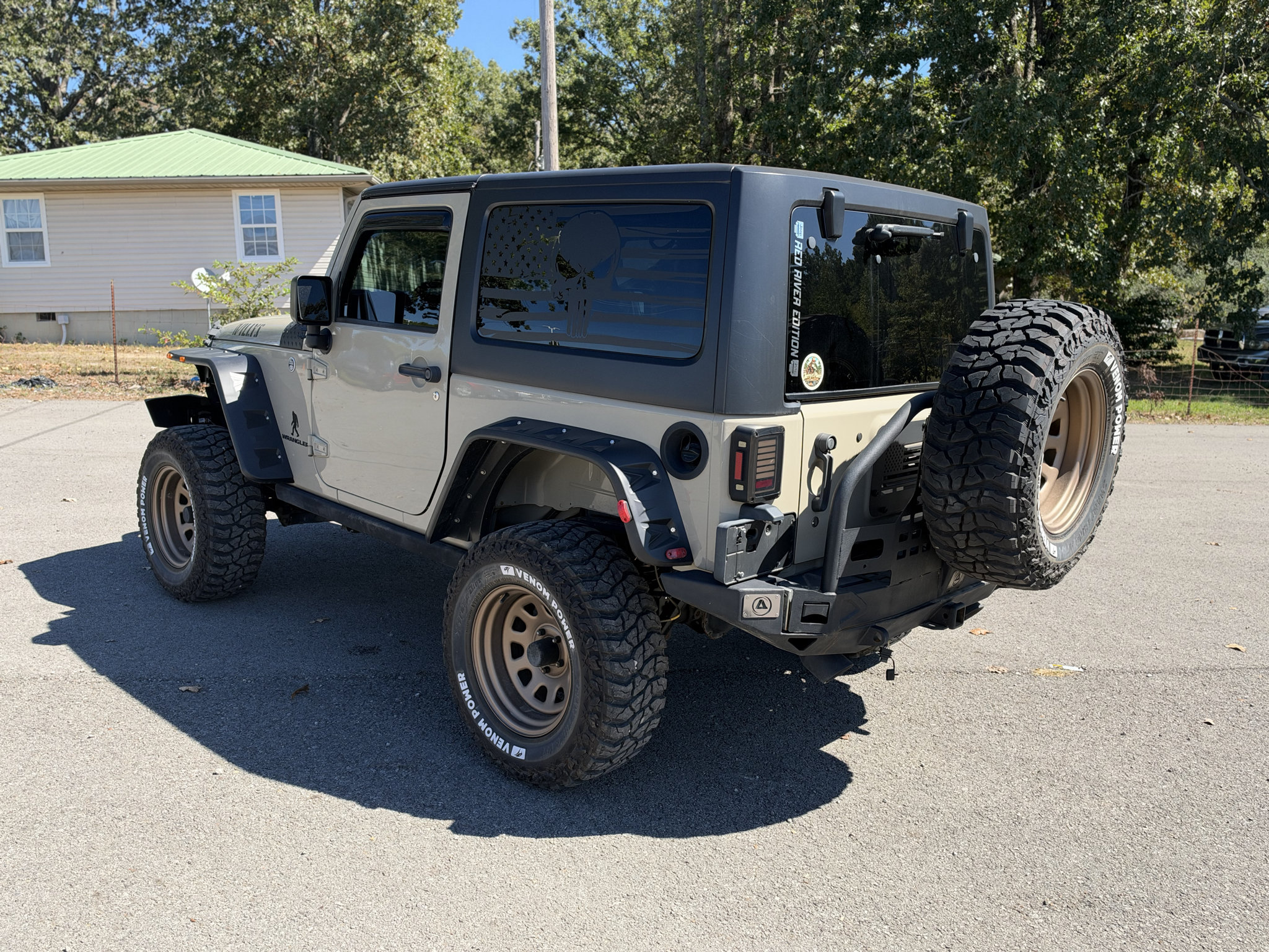 Used 2017 Jeep Wrangler Sport AWD/4WD image 4