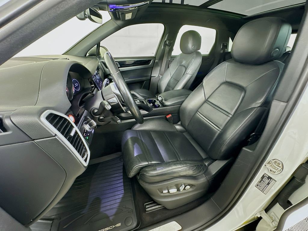 Used 2019 Porsche Cayenne image 25