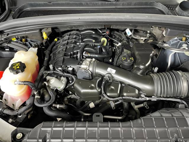 Used 2024 Jeep Grand Cherokee L Overland w/ Advanced Protech Group III image 11