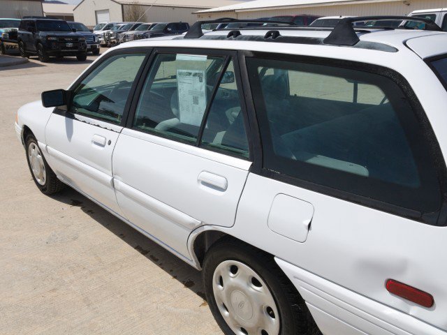 Used 1995 Ford Escort LX image 8