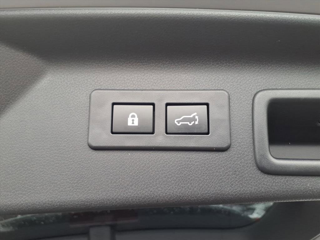 Used 2025 Subaru Forester Touring w/ Popular Package - Touring image 13