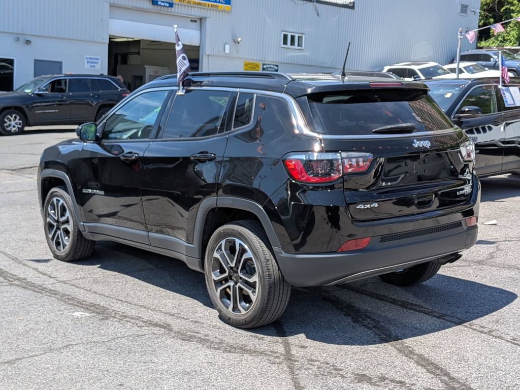 Used 2022 Jeep Compass Limited AWD/4WD image 9
