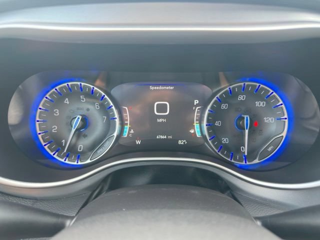 Used 2022 Chrysler Pacifica Touring-L w/ S Appearance Package AWD/4WD image 27