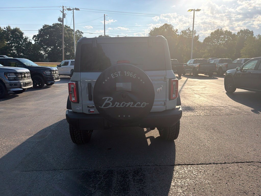 Used 2024 Ford Bronco Badlands AWD/4WD image 4