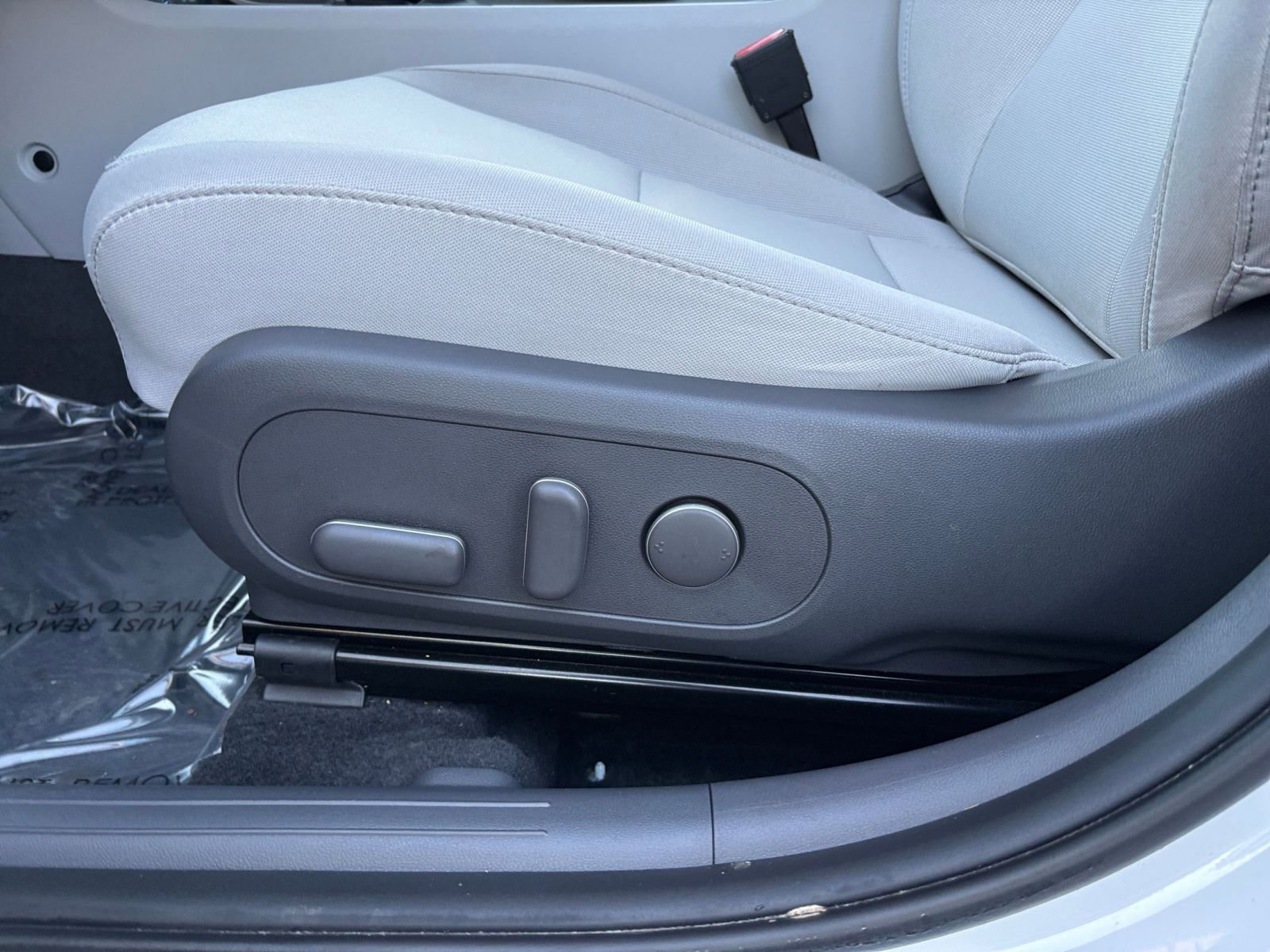 Used 2025 Hyundai Kona SEL image 23