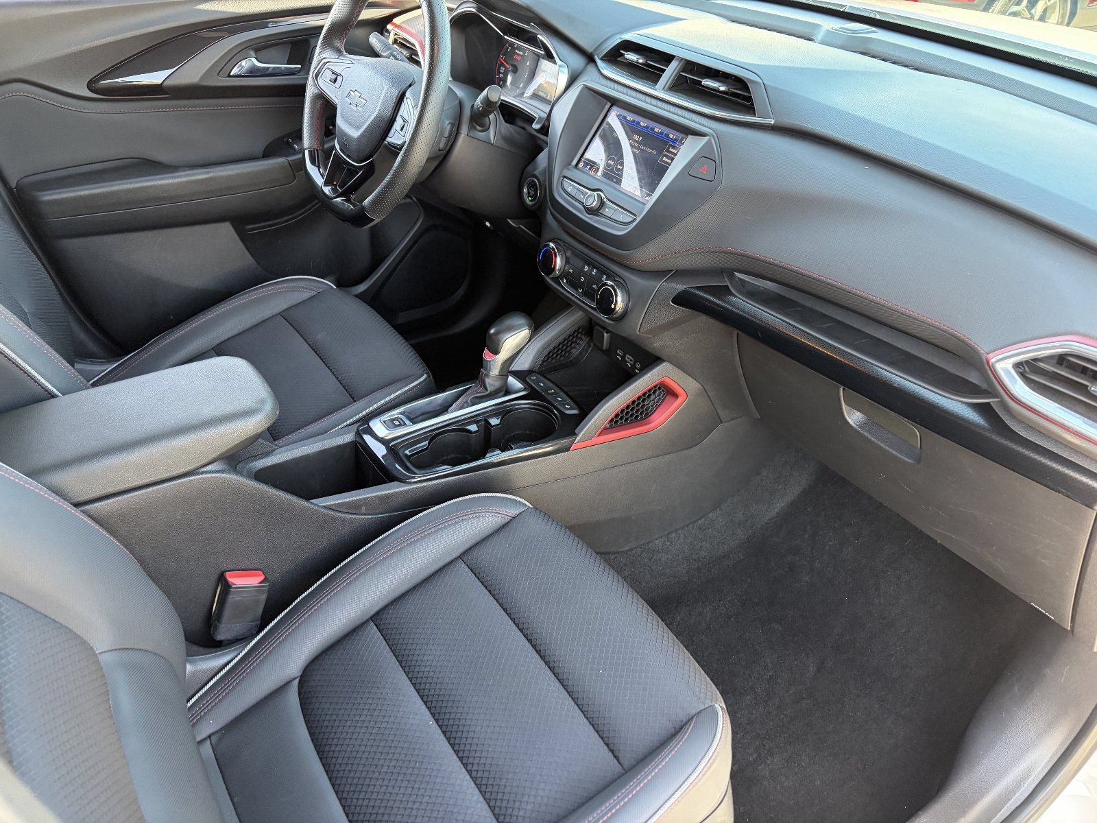 Certified 2022 Chevrolet TrailBlazer RS FWD image 13