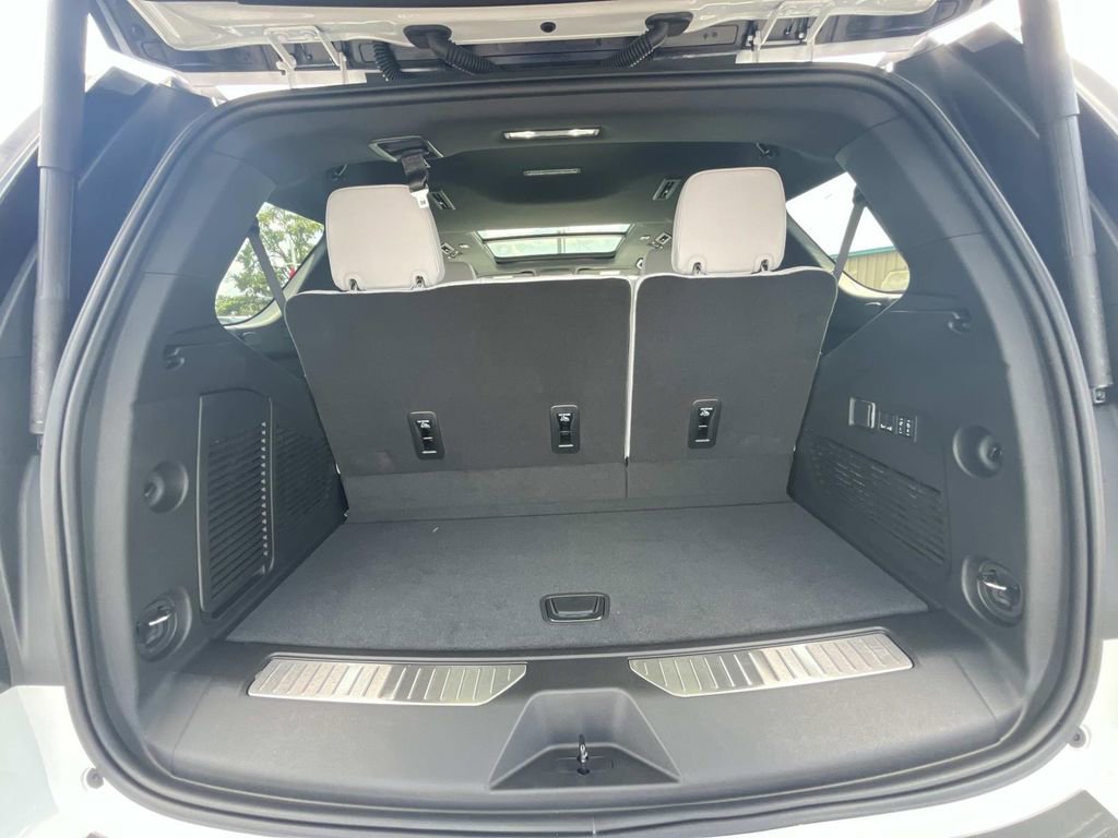 New 2025 Chevrolet Tahoe Premier w/ Sun And Tow Package image 10