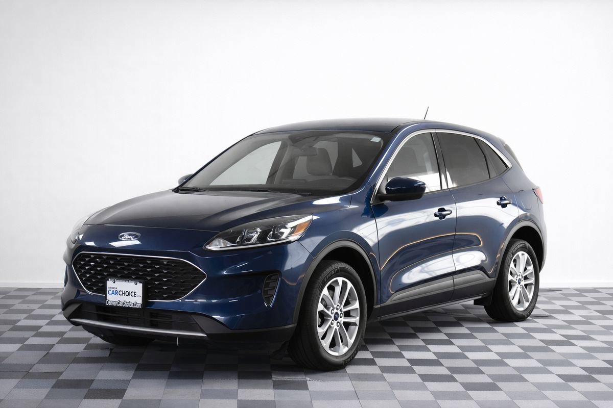 Used 2020 Ford Escape SE image 1