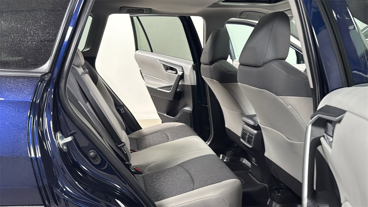 Used 2025 Toyota RAV4 XLE w/ Convenience Package image 17