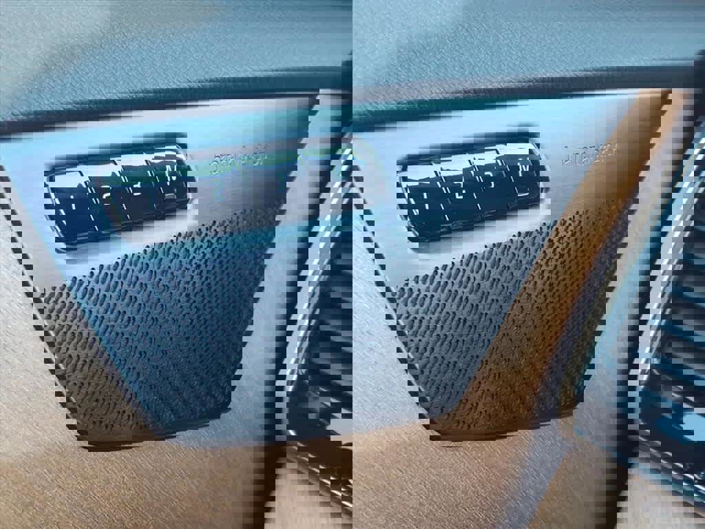 Used 2024 Volvo XC90 B6 Plus w/ Protection Package Premier image 24