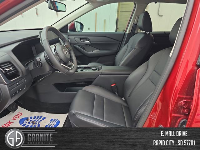 Used 2024 Nissan Rogue SL w/ SL Premium Package image 9